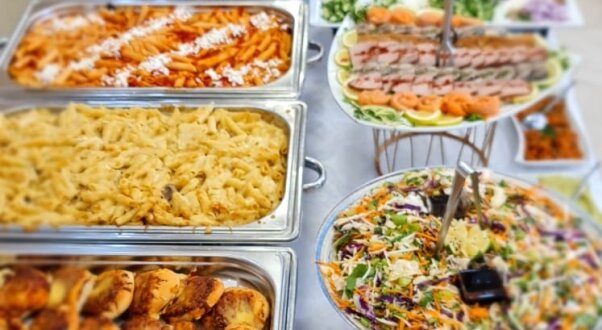 מגשי אירוח חלבי